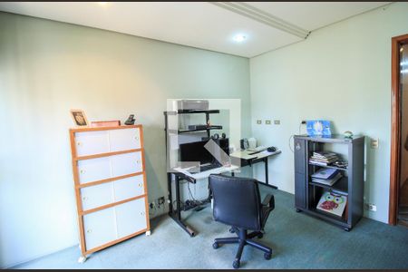 Apartamento à venda com 260m², 3 quartos e 4 vagasEscritório