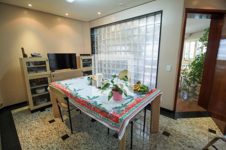 Apartamento à venda com 260m², 3 quartos e 4 vagasCozinha