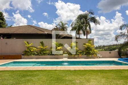 Casa de condomínio à venda com 567m², 4 quartos e 4 vagas Casa de condomínio à venda com 567m², 4 quartos e 4 vagasÁrea comum