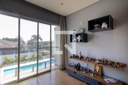 Casa de condomínio à venda com 567m², 4 quartos e 4 vagas Casa de condomínio à venda com 567m², 4 quartos e 4 vagasQuarto 2