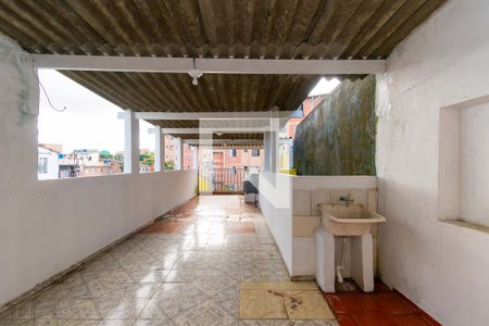 Casa para alugar com 220m², 2 quartos e 1 vaga Casa para alugar com 220m², 2 quartos e 1 vagaÁrea de Serviço