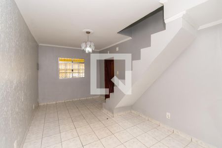 Sala de casa à venda com 2 quartos, 220m² em Jardim Santa Adelia, São Paulo