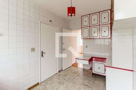 Apartamento à venda com 99m², 3 quartos e sem vaga Apartamento à venda com 99m², 3 quartos e sem vagaCozinha