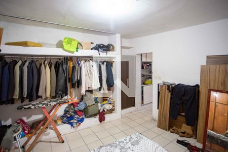 Casa à venda com 138m², 3 quartos e 2 vagasQuarto Casa 2