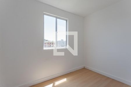 Quarto 1 de apartamento para alugar com 2 quartos, 42m² em Parque Santa Fé, Porto Alegre