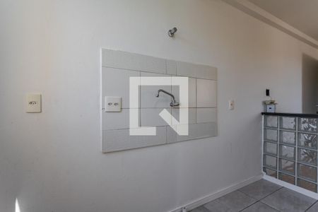 Cozinha e Área de Serviço de apartamento para alugar com 2 quartos, 42m² em Parque Santa Fé, Porto Alegre