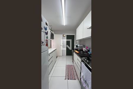 Apartamento para alugar com 121m², 3 quartos e 2 vagas Apartamento para alugar com 121m², 3 quartos e 2 vagasCozinha