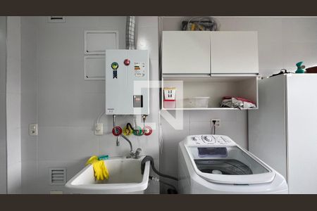 Apartamento para alugar com 121m², 3 quartos e 2 vagas Apartamento para alugar com 121m², 3 quartos e 2 vagasÁrea de Serviço