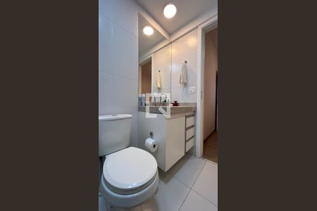 Apartamento para alugar com 121m², 3 quartos e 2 vagas Apartamento para alugar com 121m², 3 quartos e 2 vagasBanheiro da Suíte 1