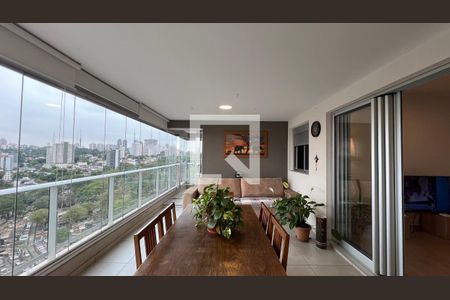 Apartamento para alugar com 121m², 3 quartos e 2 vagas Apartamento para alugar com 121m², 3 quartos e 2 vagasVaranda