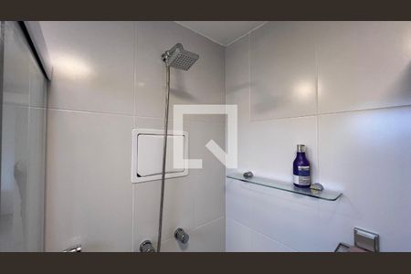 Apartamento para alugar com 121m², 3 quartos e 2 vagas Apartamento para alugar com 121m², 3 quartos e 2 vagasBanheiro da Suíte 3