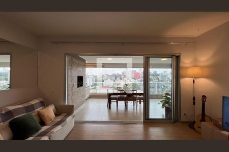 Apartamento para alugar com 121m², 3 quartos e 2 vagas Apartamento para alugar com 121m², 3 quartos e 2 vagasVaranda