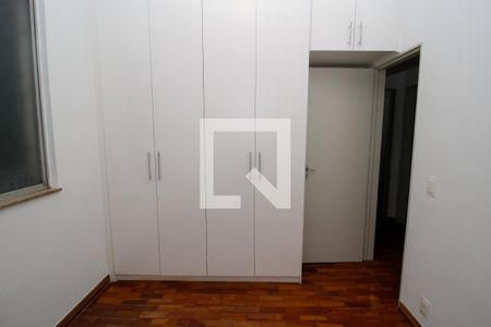 Quarto  de apartamento para alugar com 3 quartos, 70m² em Sagrada Família, Belo Horizonte