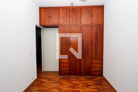 Quarto 3 de apartamento para alugar com 3 quartos, 70m² em Sagrada Família, Belo Horizonte
