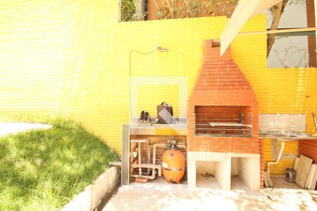 Casa à venda com 300m², 6 quartos e 2 vagasQuintal 