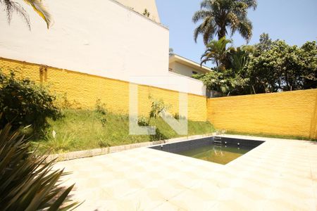 Casa à venda com 300m², 6 quartos e 2 vagasQuintal 