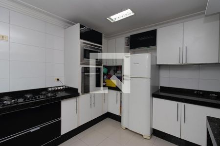 Casa à venda com 200m², 4 quartos e sem vagaCozinha e Copa