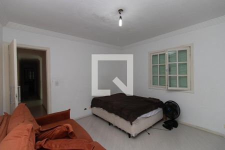 Casa à venda com 200m², 4 quartos e sem vagaQuarto Suíte 1