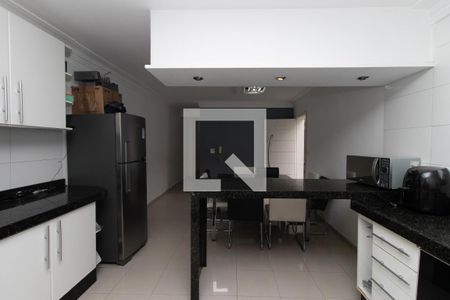 Casa à venda com 200m², 4 quartos e sem vagaCozinha e Copa