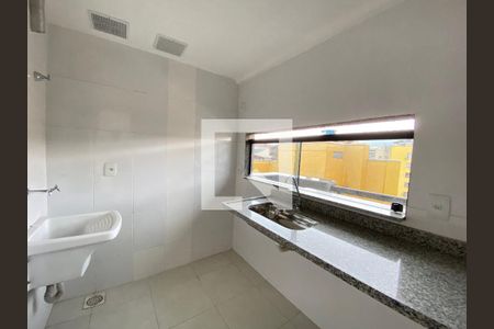 Apartamento à venda com 60m², 2 quartos e 1 vaga Apartamento à venda com 60m², 2 quartos e 1 vagaCozinha e Área de Serviço
