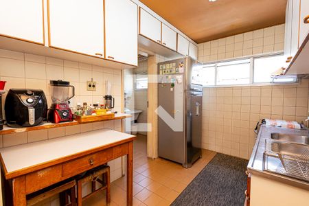 Apartamento à venda com 110m², 3 quartos e 2 vagasCozinha