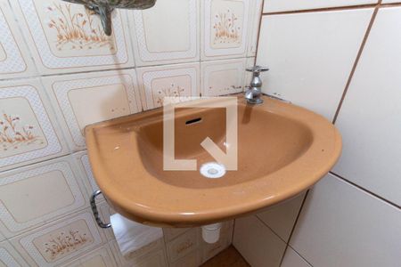 Casa à venda com 150m², 4 quartos e 1 vaga Casa à venda com 150m², 4 quartos e 1 vagaBanheiro da Suíte