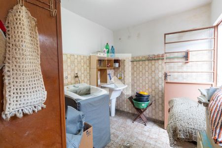 Casa à venda com 150m², 4 quartos e 1 vaga Casa à venda com 150m², 4 quartos e 1 vagaLavanderia