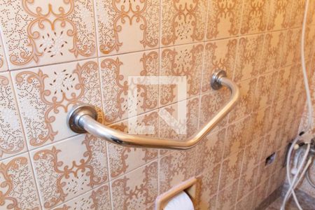 Casa à venda com 150m², 4 quartos e 1 vaga Casa à venda com 150m², 4 quartos e 1 vagaDetalhe do banheiro