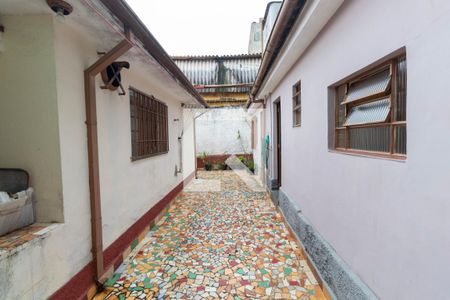 Casa à venda com 150m², 4 quartos e 1 vaga Casa à venda com 150m², 4 quartos e 1 vagaQuintal