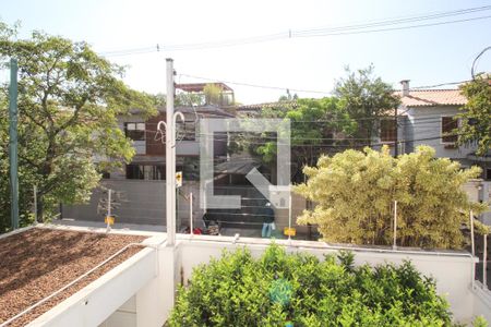 Casa à venda com 205m², 4 quartos e 3 vagas Casa à venda com 205m², 4 quartos e 3 vagasVista