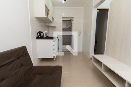 Sala e Cozinha de apartamento à venda com 2 quartos, 40m² em Vila Nova Savoia, São Paulo