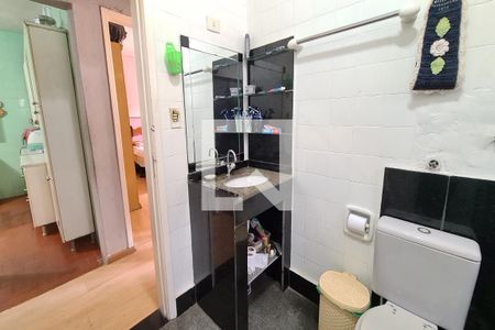 Casa à venda com 250m², 2 quartos e 4 vagas Casa à venda com 250m², 2 quartos e 4 vagasBanheiro