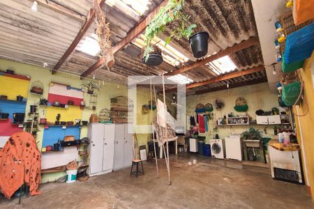 Casa à venda com 250m², 2 quartos e 4 vagas Casa à venda com 250m², 2 quartos e 4 vagasÁrea de Serviço