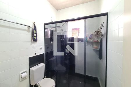 Casa à venda com 250m², 2 quartos e 4 vagas Casa à venda com 250m², 2 quartos e 4 vagasBanheiro