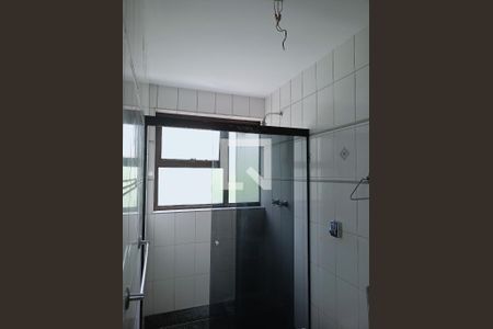 Apartamento à venda com 213m², 3 quartos e 4 vagas Apartamento à venda com 213m², 3 quartos e 4 vagasBanheiro suíte 1