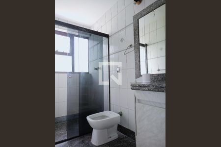 Apartamento à venda com 213m², 3 quartos e 4 vagas Apartamento à venda com 213m², 3 quartos e 4 vagasBanheiro suíte 1