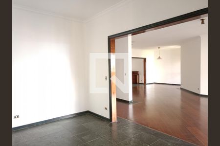 Apartamento à venda com 213m², 3 quartos e 4 vagas Apartamento à venda com 213m², 3 quartos e 4 vagasSala 2