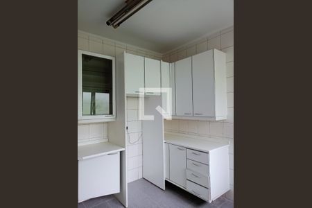 Apartamento à venda com 213m², 3 quartos e 4 vagas Apartamento à venda com 213m², 3 quartos e 4 vagasCozinha - Armários