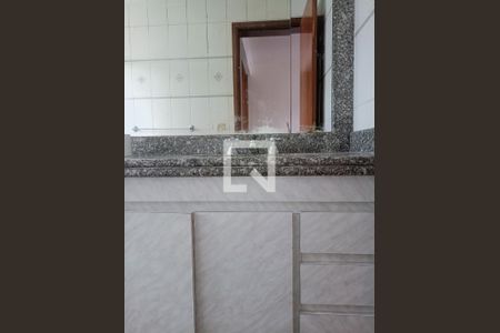 Apartamento à venda com 213m², 3 quartos e 4 vagas Apartamento à venda com 213m², 3 quartos e 4 vagasBanheiro suíte 1