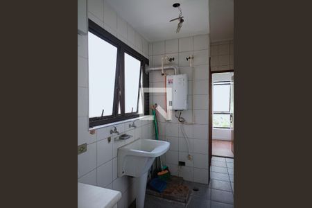 Apartamento à venda com 213m², 3 quartos e 4 vagas Apartamento à venda com 213m², 3 quartos e 4 vagasÁrea de Serviço