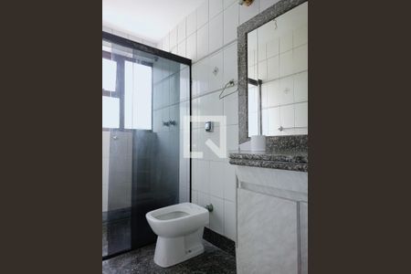 Apartamento à venda com 213m², 3 quartos e 4 vagas Apartamento à venda com 213m², 3 quartos e 4 vagasBanheiro suíte 1