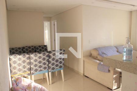 Sala de apartamento para alugar com 2 quartos, 64m² em Picanço, Guarulhos