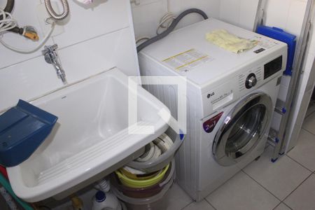 Apartamento para alugar com 64m², 2 quartos e 1 vagaÁrea de serviço
