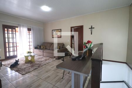Casa para alugar com 219m², 2 quartos e 1 vagaCasa fundos / Sala