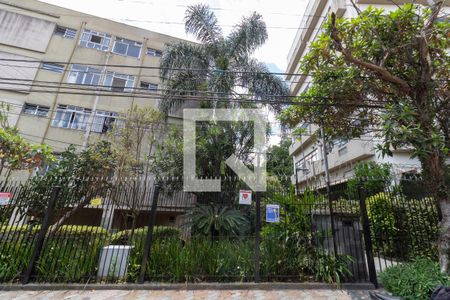 Apartamento para alugar com 80m², 2 quartos e 1 vaga Apartamento para alugar com 80m², 2 quartos e 1 vagaFachada