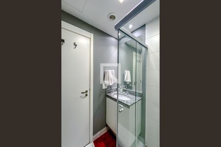 Banheiro de apartamento para alugar com 1 quarto, 20m² em Brás, São Paulo