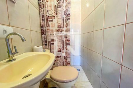 Banheiro de kitnet/studio para alugar com 1 quarto, 18m² em Santo Amaro, São Paulo