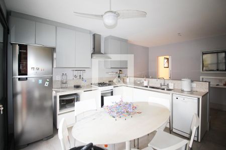 Apartamento à venda com 180m², 2 quartos e 2 vagasCozinha 2