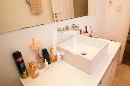 Apartamento à venda com 180m², 2 quartos e 2 vagasBanheiro da Suíte 2