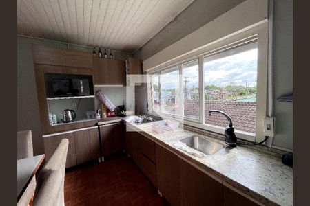 Casa à venda com 300m², 4 quartos e 2 vagas Casa à venda com 300m², 4 quartos e 2 vagasCozinha